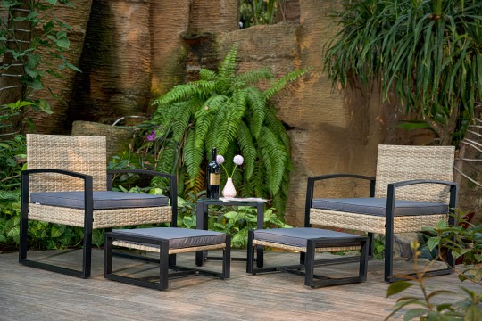 How to choose the right PE rattan wicker furniture?